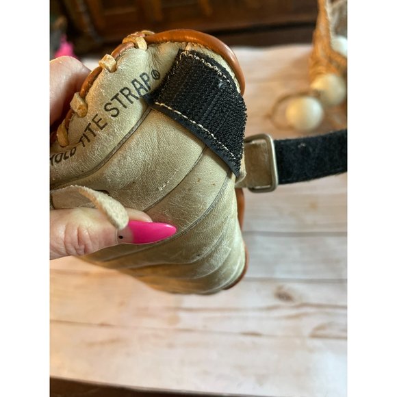 Wilson A2234 Pro Style Ron Guidry Baseball GloveDua Hinge Web LHT - Picture 3 of 11